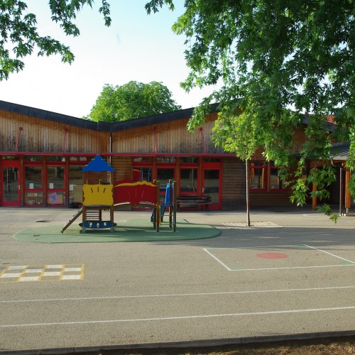 Cours de l'école maternelle de Val-Revermont